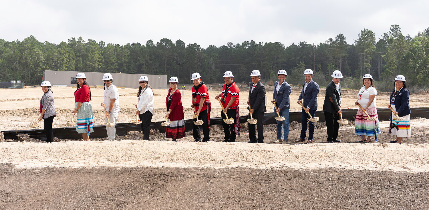  Ground-breaking at new Naskila Resort 